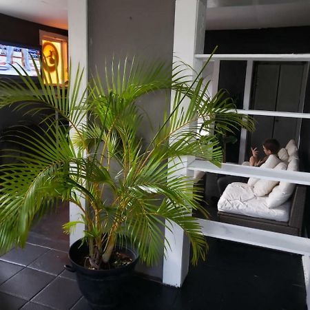 Old Cottage House Miami Exterior photo